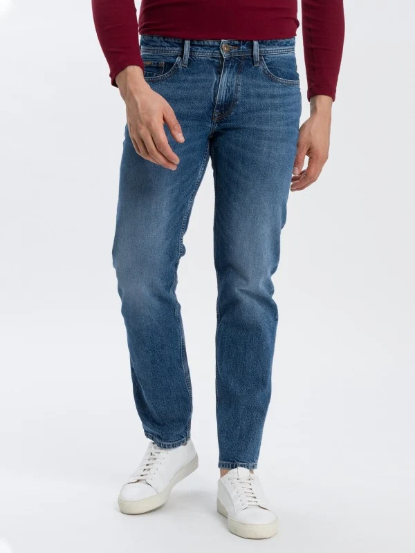 SOPO - CROSS JEANS - ANTONIO, Herren Jeans, Relaxed Fit, Mid-Waist, Mid Blue