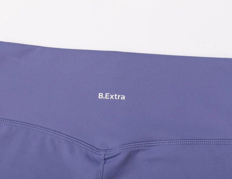 Motion Short - Iris
