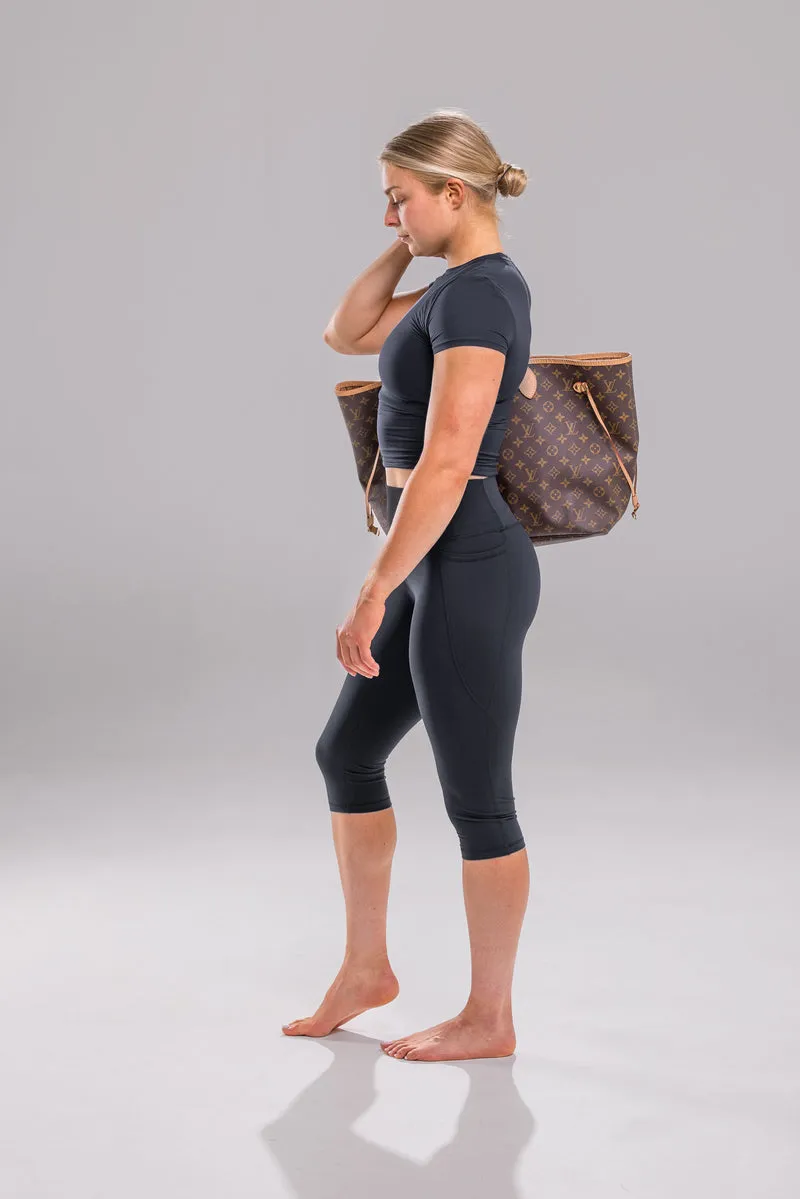 Stride Capri Tight w pockets - Black