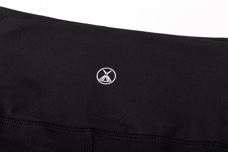 Stride Capri Tight w pockets - Black