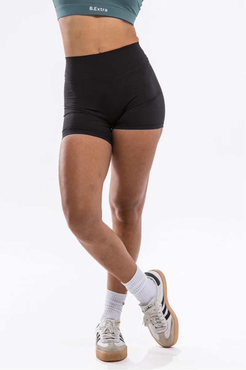 Curve Sculpt Short - Black