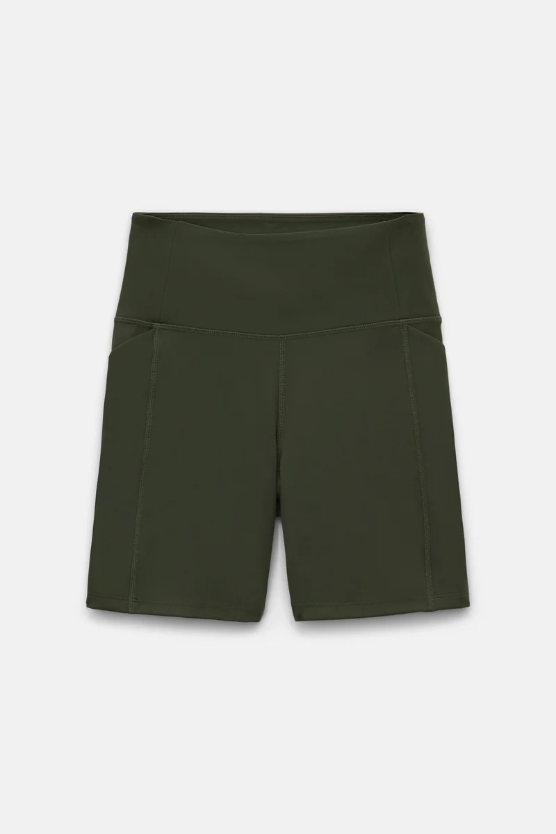 Short de course moulant avec poches