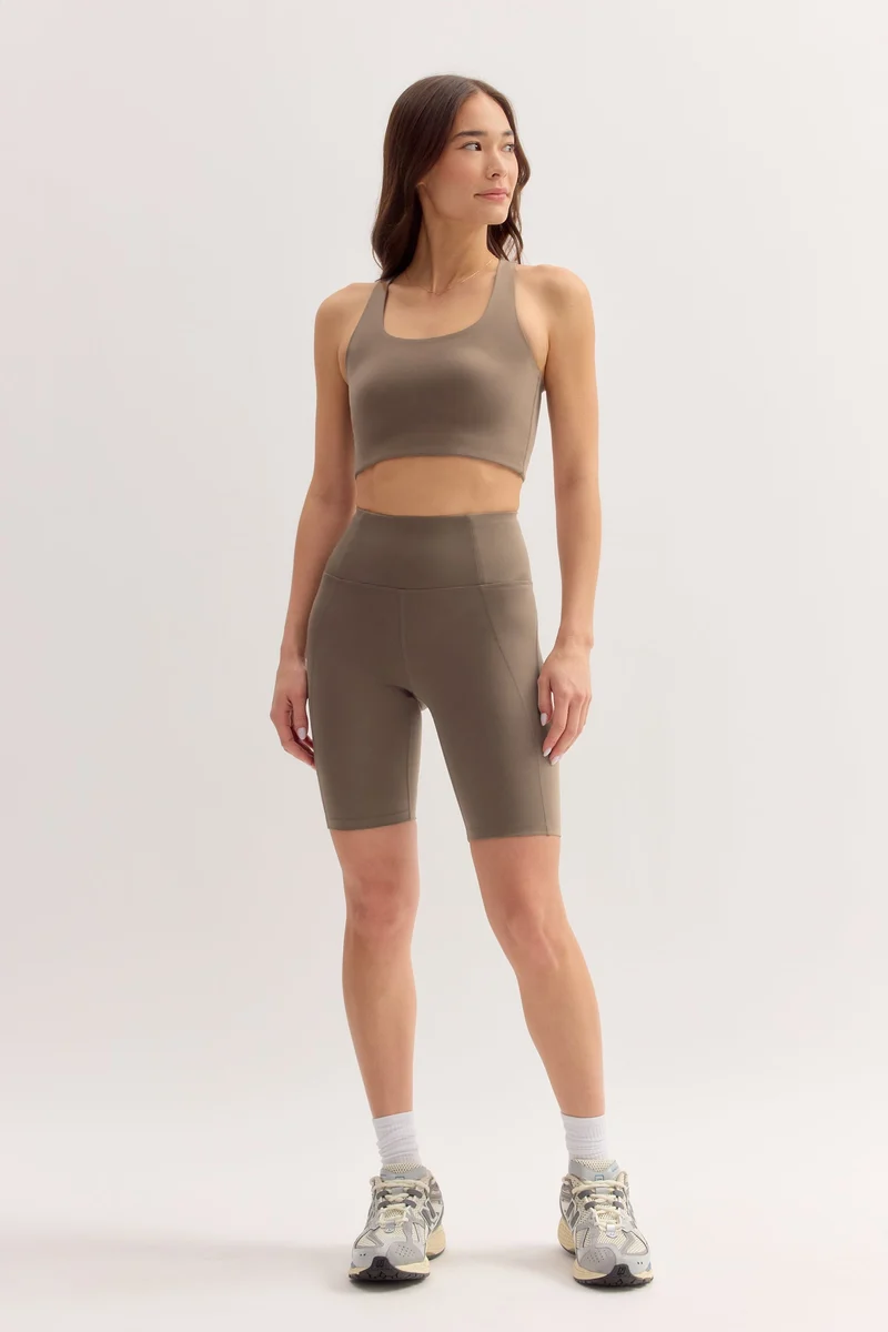 Short cycliste taille haute, coloris pierre