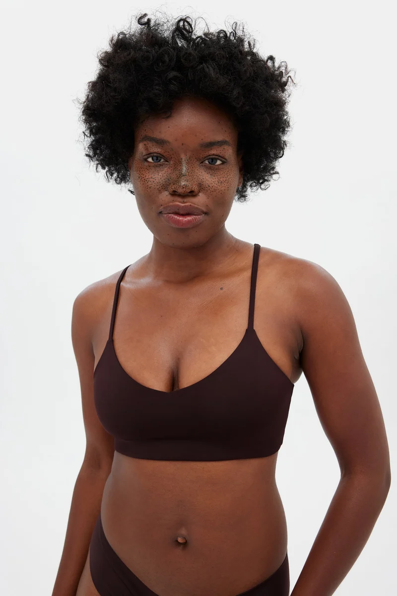 Brassière décolleté en V
