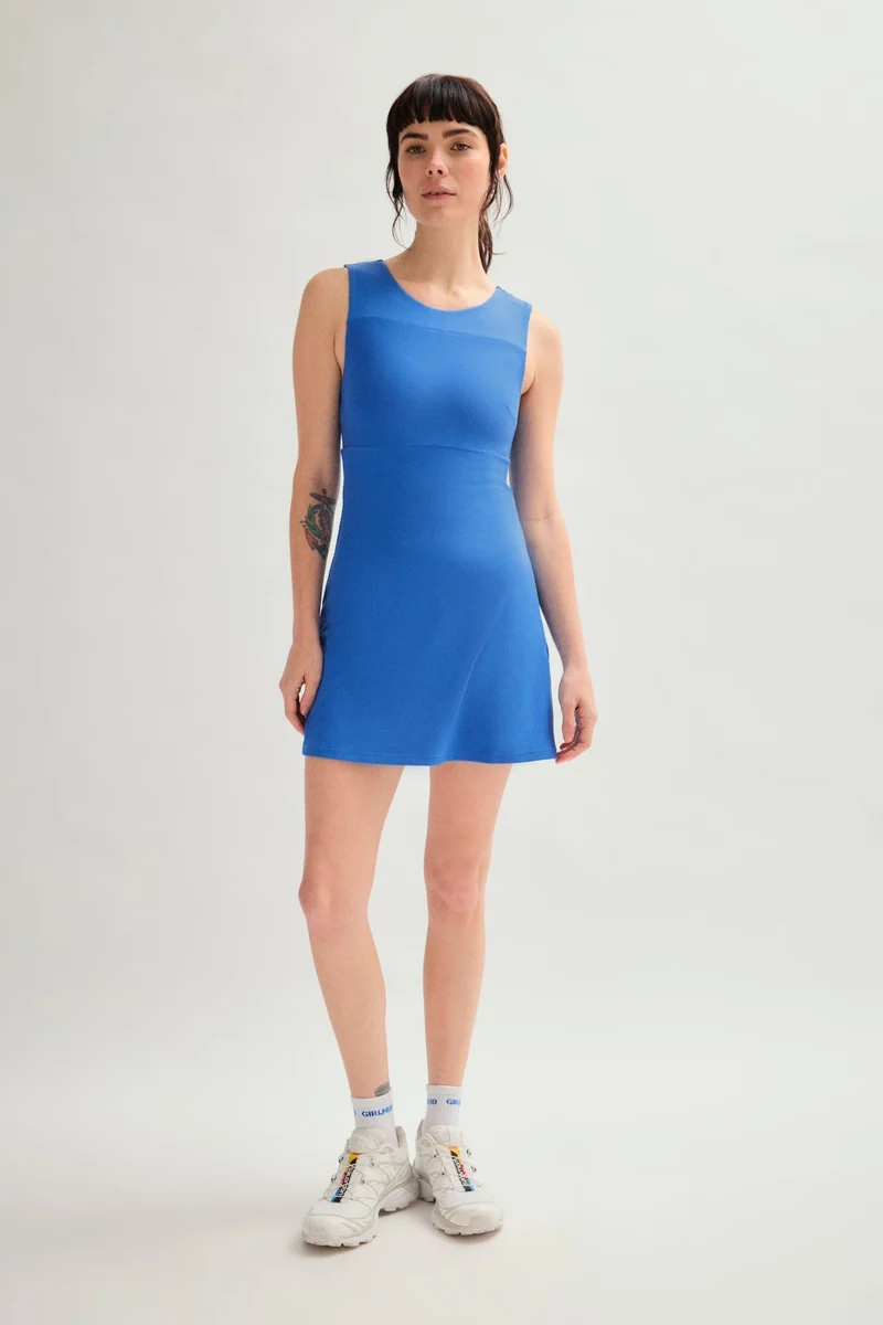 Mini-robe sans manches