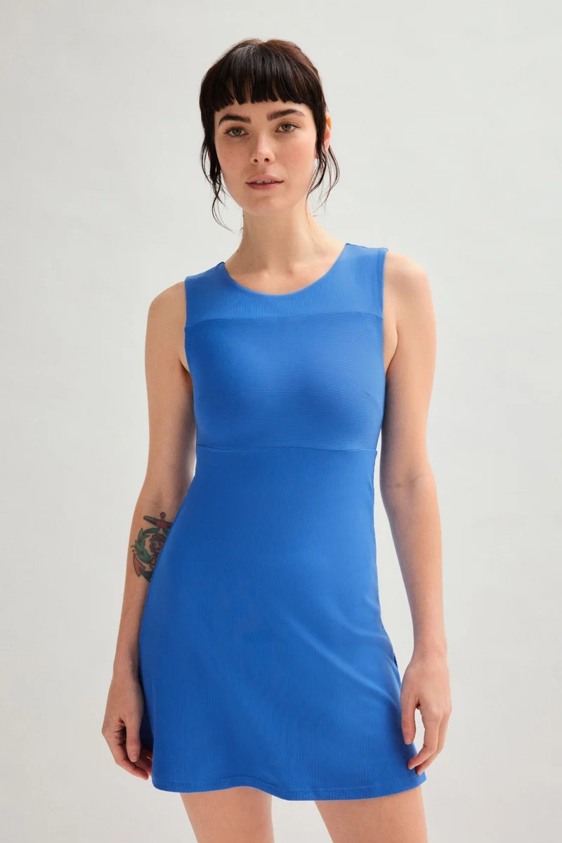Mini-robe sans manches