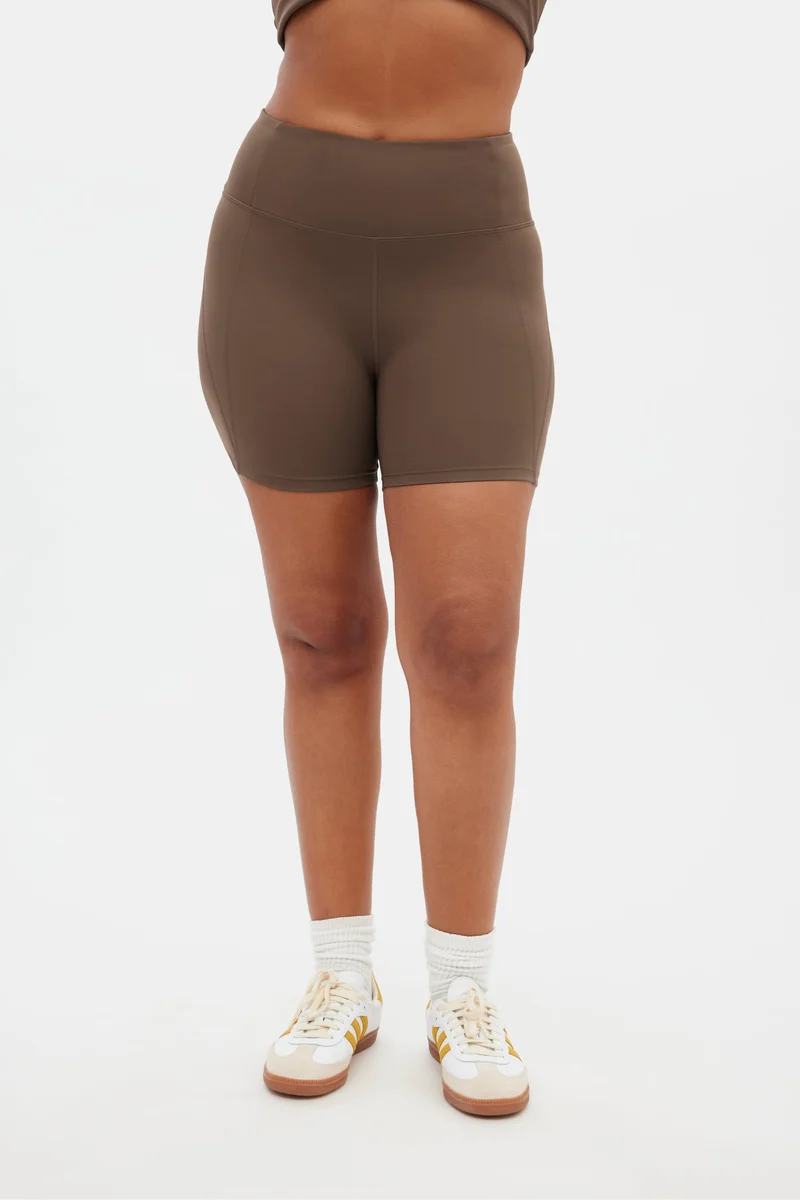 Short de course taille haute
