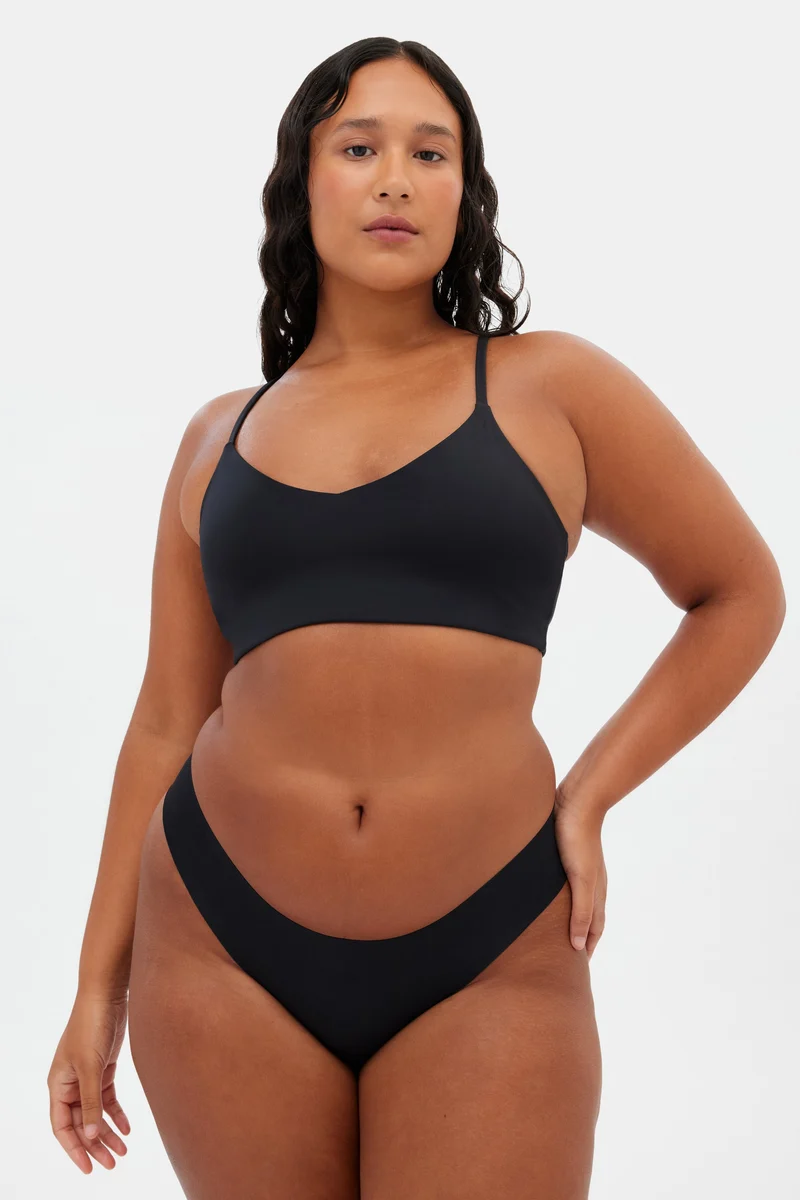 Brassière noire col en V