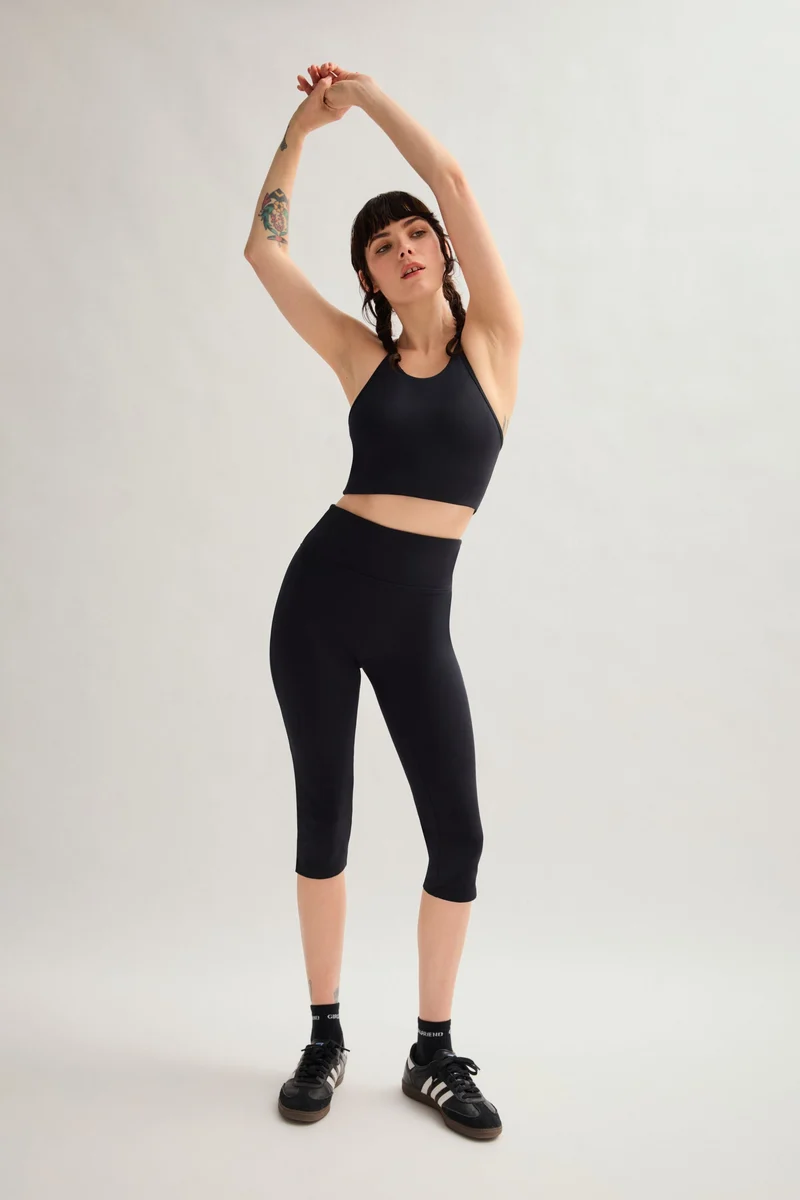 Capri noir taille haute de luxe