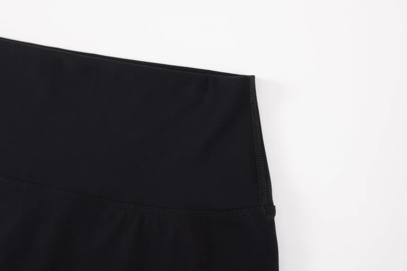 Cloud Touch Short - Black
