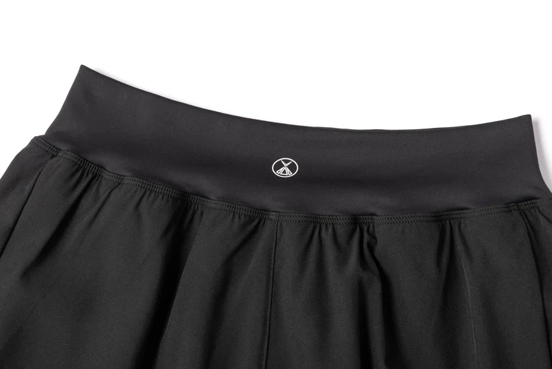 Form Control Short - Black