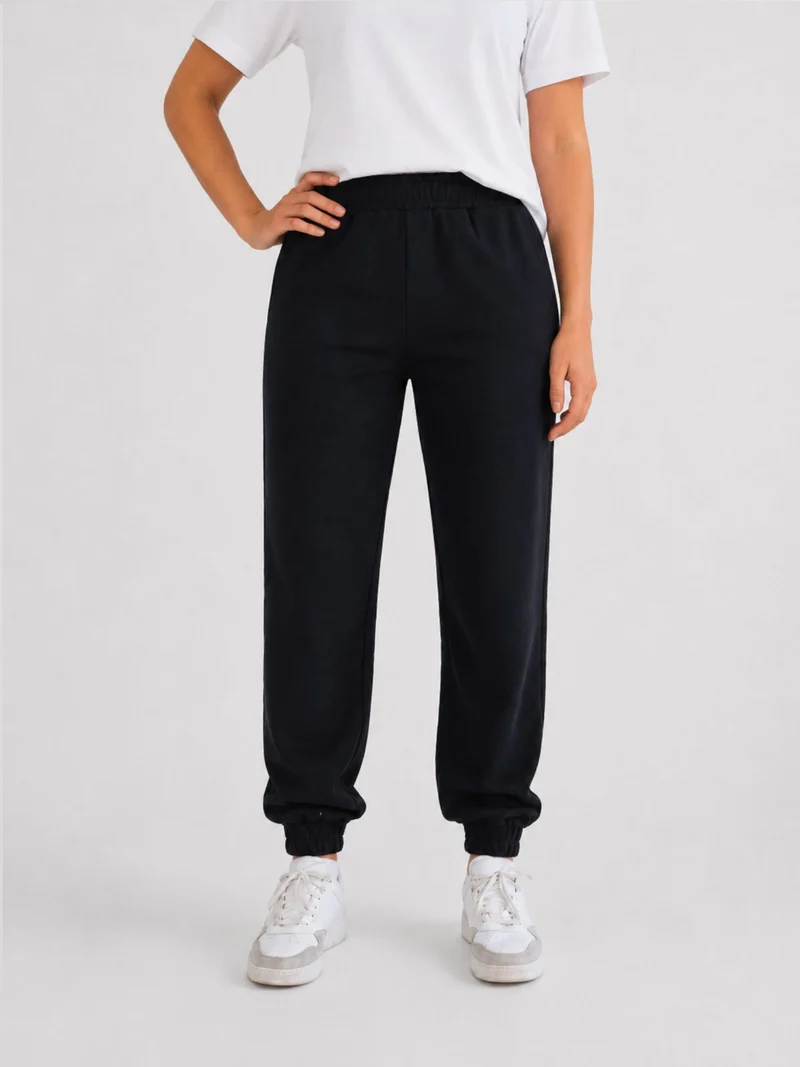 BOGILVY - STELLA, Straight Fit, Sweatpants mit Bündchen, High Waist, Black