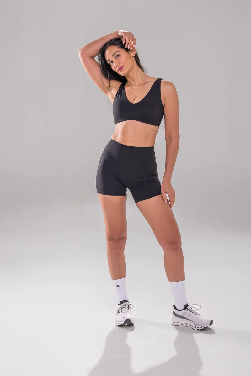 Silhouette Short - Black