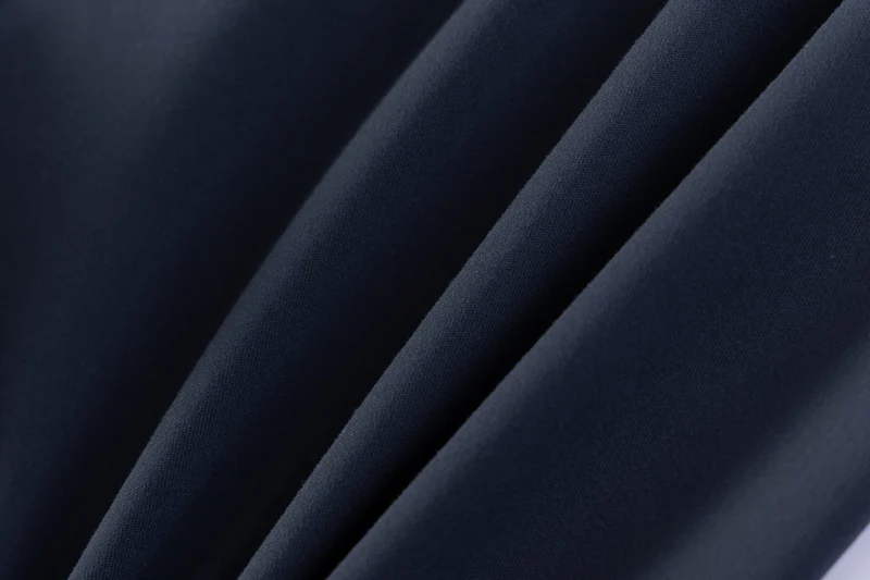 Silhouette Short - Carbon Blue