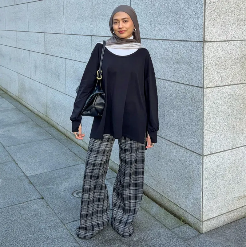Organic Cotton Long Sleeve Scoop Neck Top - Black