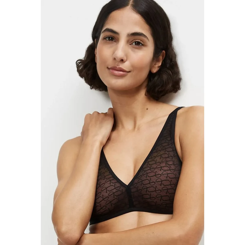 soutien-gorge noir rembourré sans armature dentelle invisible confort V