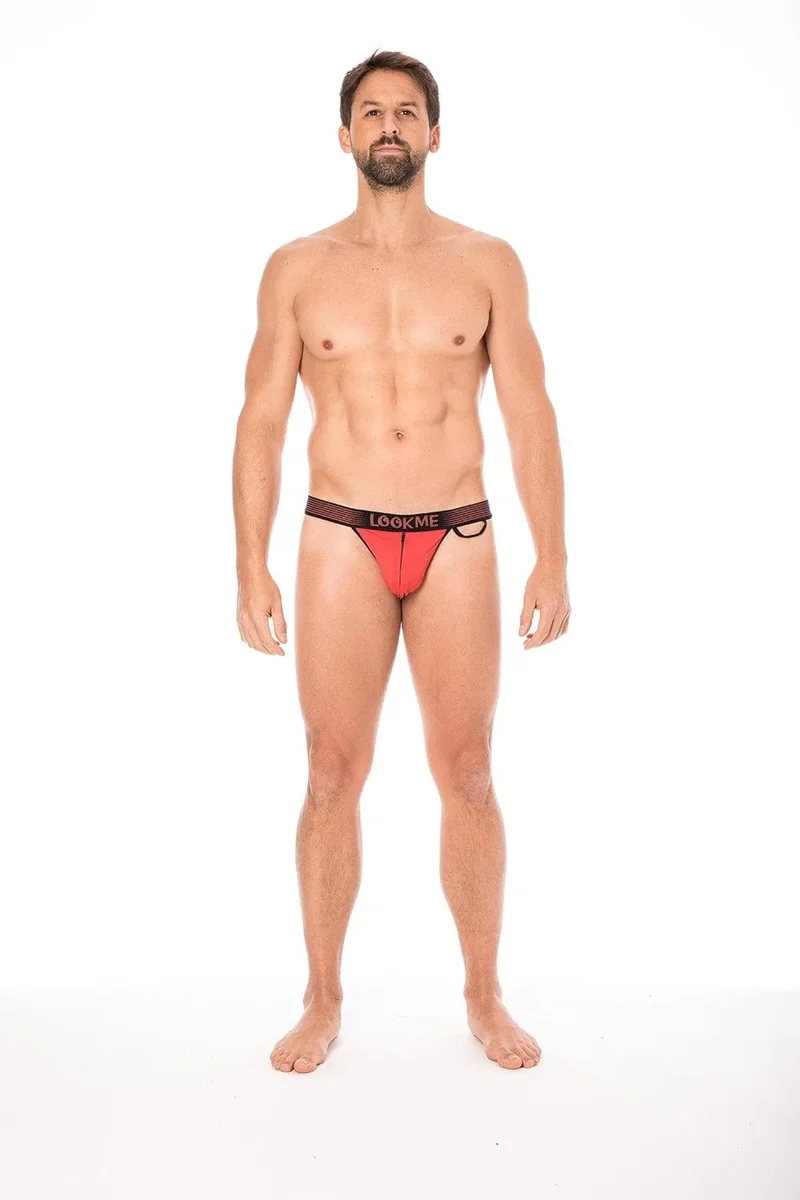 slip rouge échancré confortable fermeture éclair avant bande élastique noire lettrage anneau latéral tissu polyamide élasthanne extensible moderne séduisant urbain