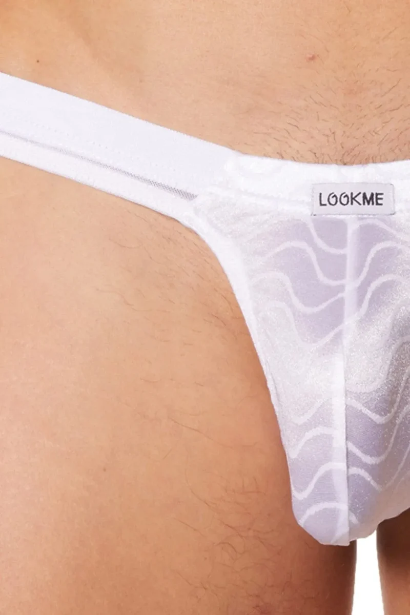 Slip satiné blanc motifs vagues sexy élégant sensuel échancré avant arrière opaque bande fine maille confort
