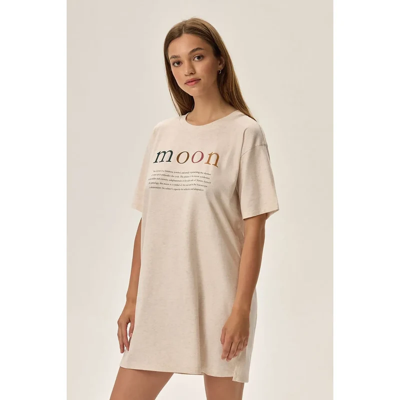 Chemise de nuit motif lunaire cosmique coton 80% polyester 20% ample manches courtes doux beige clair sextoys lingerie intime
