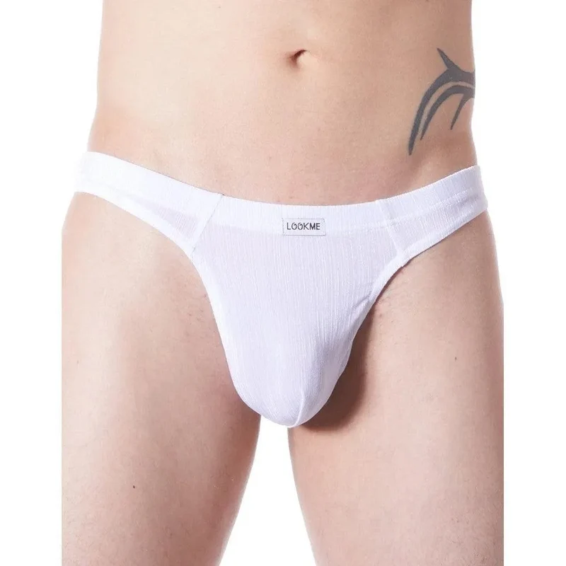 string blanc homme élégant polyamide extensible élasthanne maintien silhouette confort douceur discret moderne sophistiqué durable entretien facile