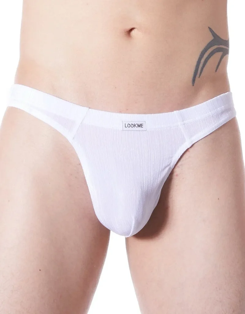 string blanc homme élégant polyamide extensible élasthanne maintien silhouette confort douceur discret moderne sophistiqué durable entretien facile