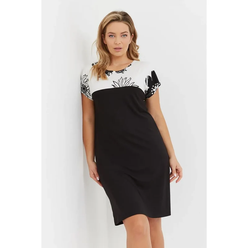Chemise de nuit model 196101 De Lafense manches courtes motifs fleurs noires fond clair tailles S M L XL XXL