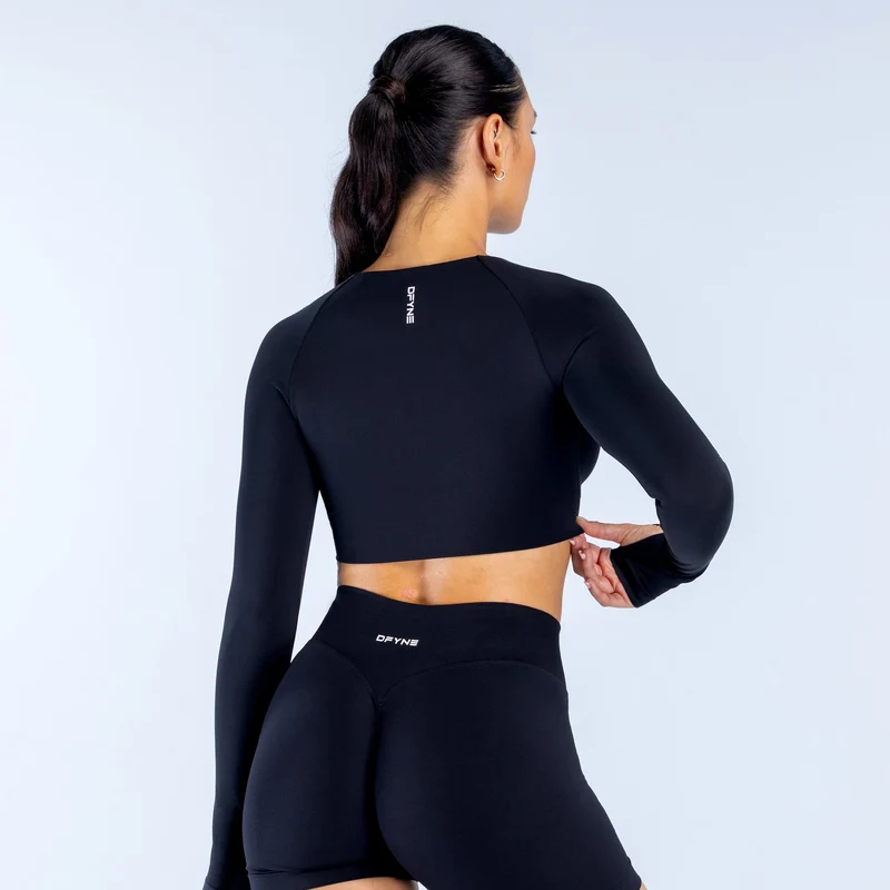 Defy Twist Front Top