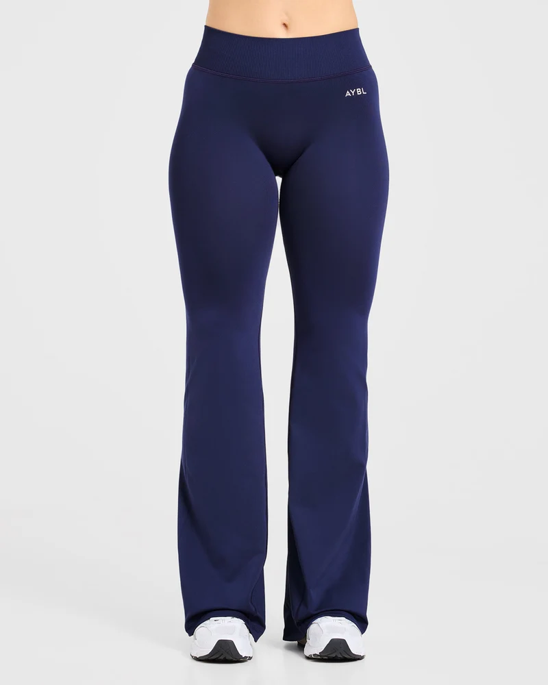 Adapt Seamless Flared Leggings - Deep Navy