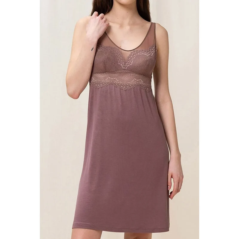 Chemise de nuit viscose dentelle tulle élégante femme confort Triumph