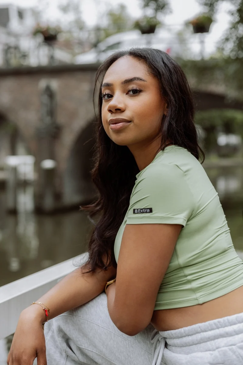 NAK-D Cropped Tee - Greenery