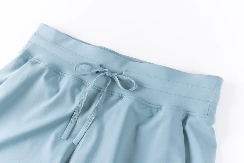 Hybrid Short - Frost Blue