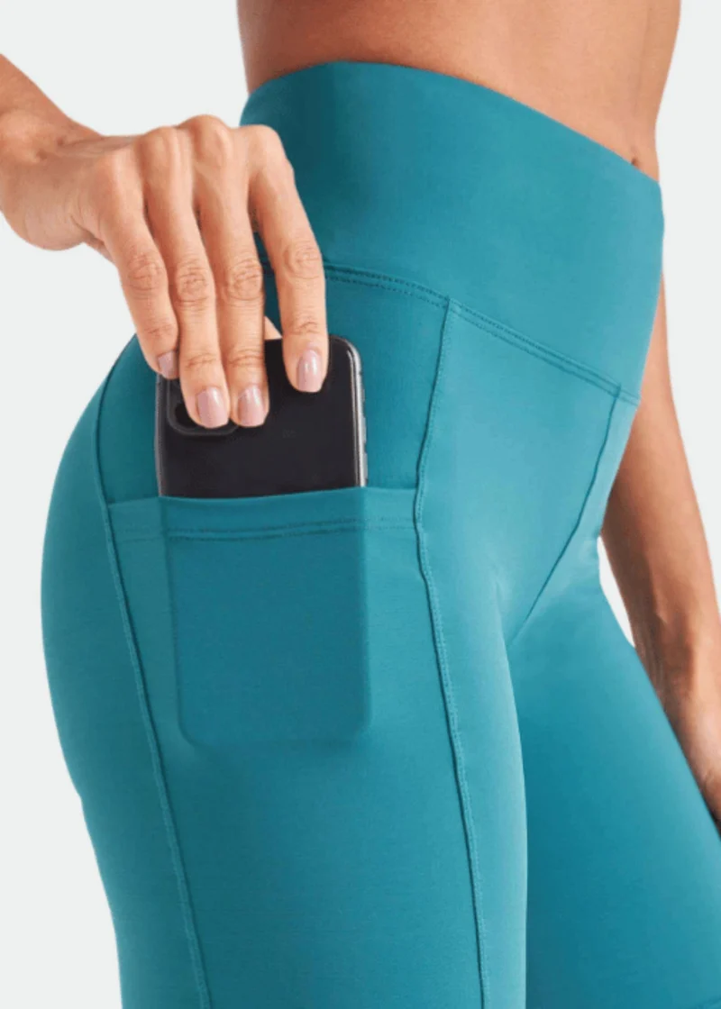 Calção Mulher Slim Bolsos