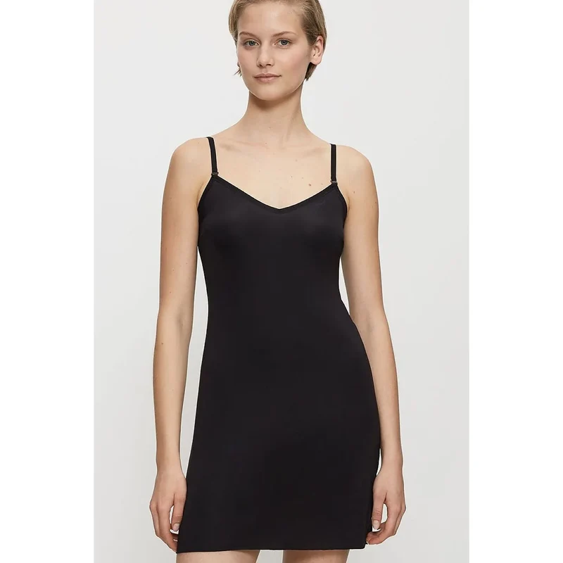 Chemise de nuit femme confort maximal élégance subtile tissu léger antistatique