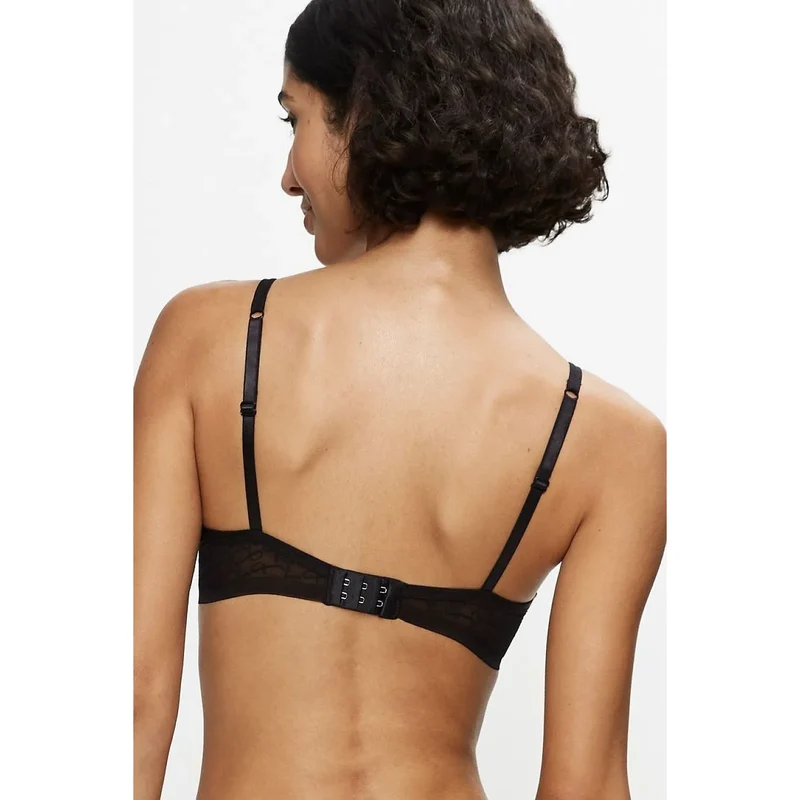 Soutien-gorge rembourré invisible dentelle confort quotidien femme élégance moderne