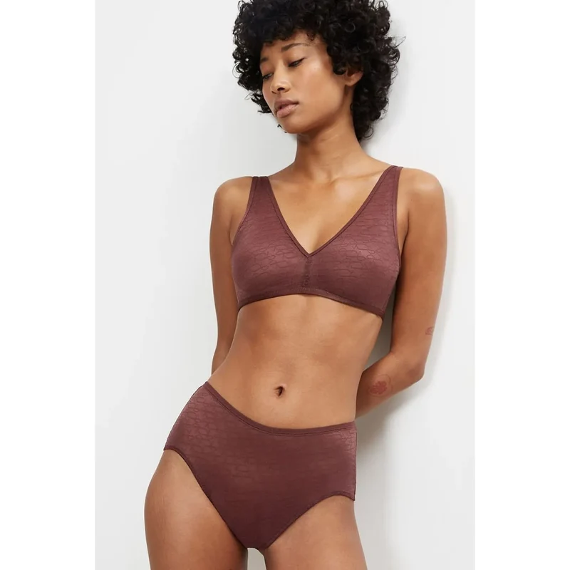 Soutien-gorge rembourré chocolat sans armature décolleté en V élégant invisible
