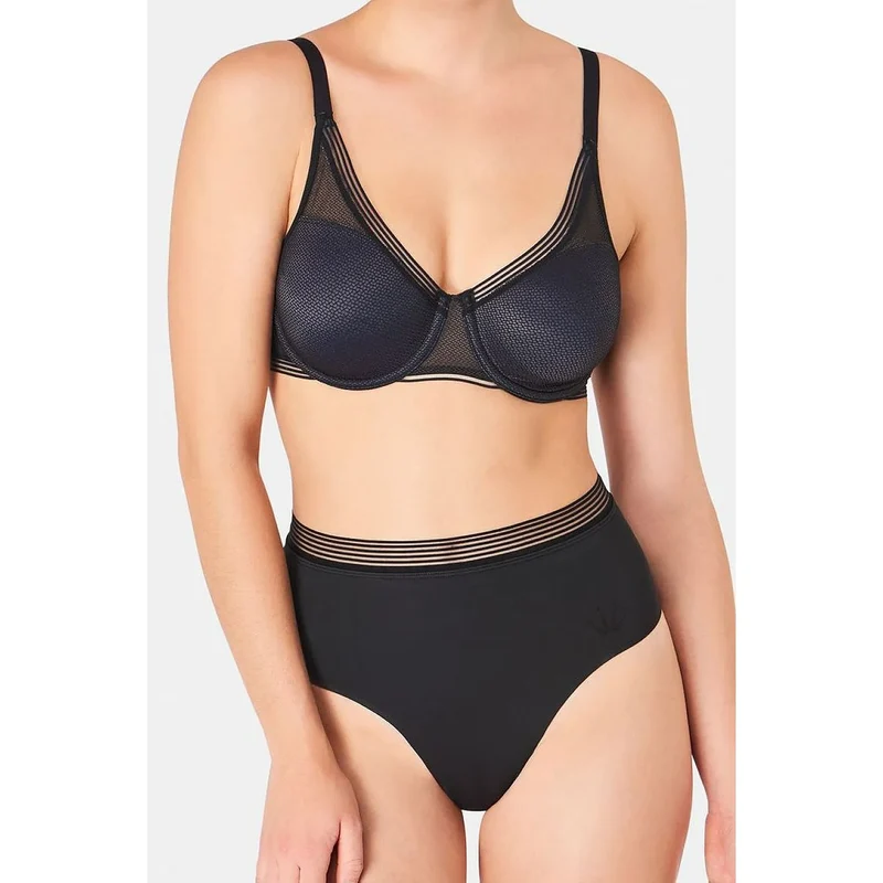 Soutien-gorge minimiseur confort poitrine généreuse décolleté plongeant Triumph