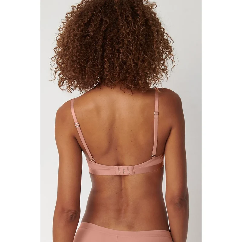Soutien-gorge semi-soft décolleté profond dentelle élégante maintien confortable 85F