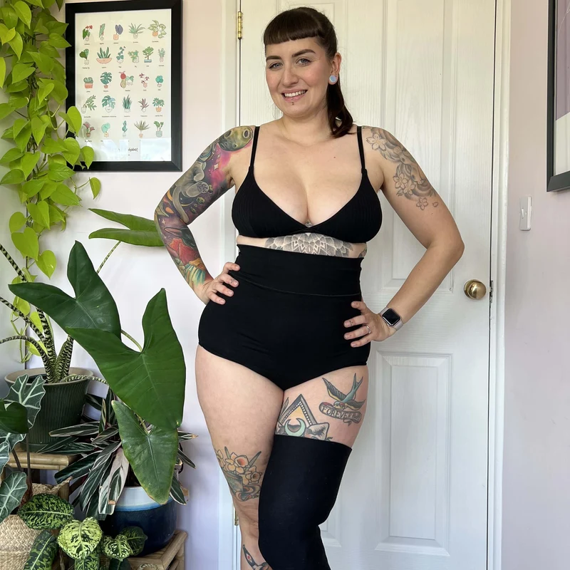Organic Cotton Super High Waist Knickers - Black