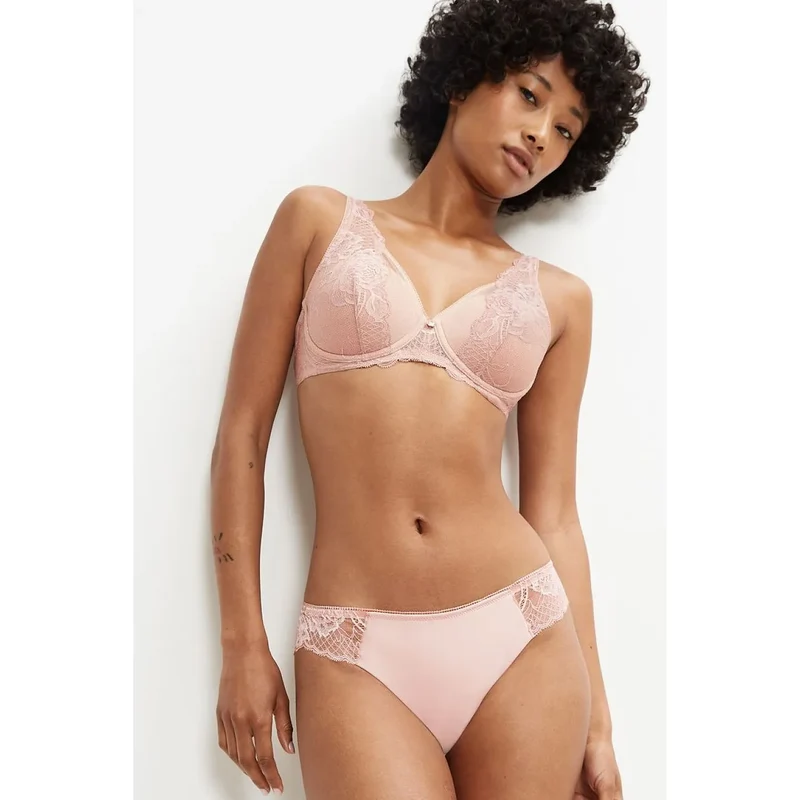 Culottes brésiliennes dentelle féminine invisible confort Triumph Wild Peony Florale