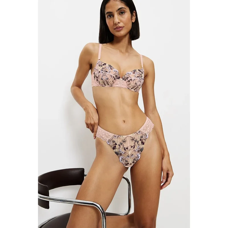 Culottes brésiliennes dentelle broderie multicolore élégantes ajustement confortable Triumph
