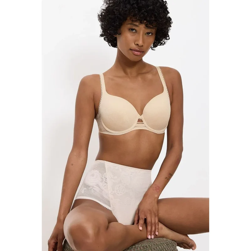 Soutien-gorge modelant dentelle légère décolleté naturel invisible Triumph