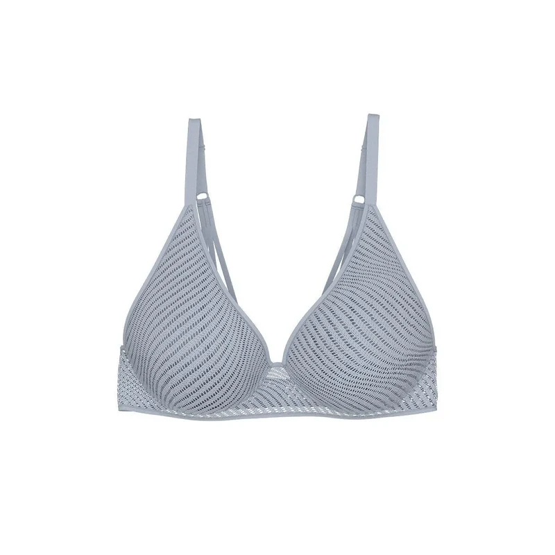 Soutien-gorge armatures dentelle élastique Triumph maintien confort femme élégant