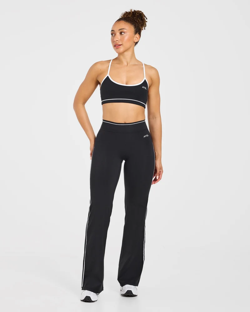 Form Flared Leggings - Noir