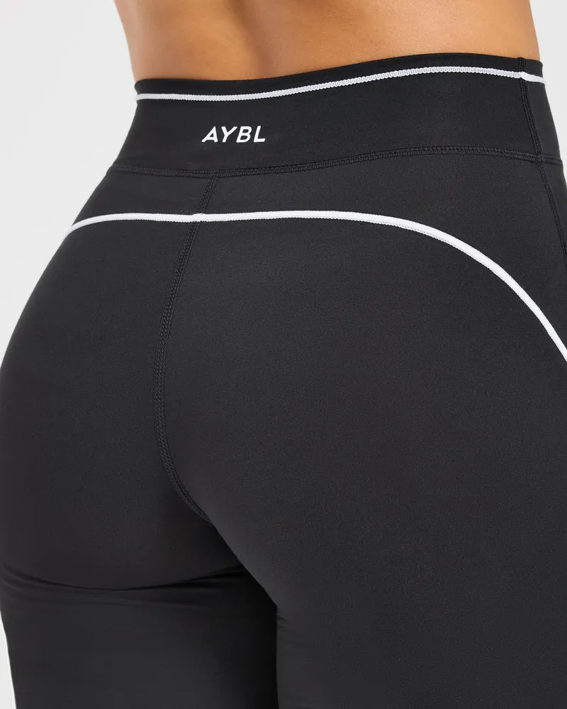 Form Flared Leggings - Noir