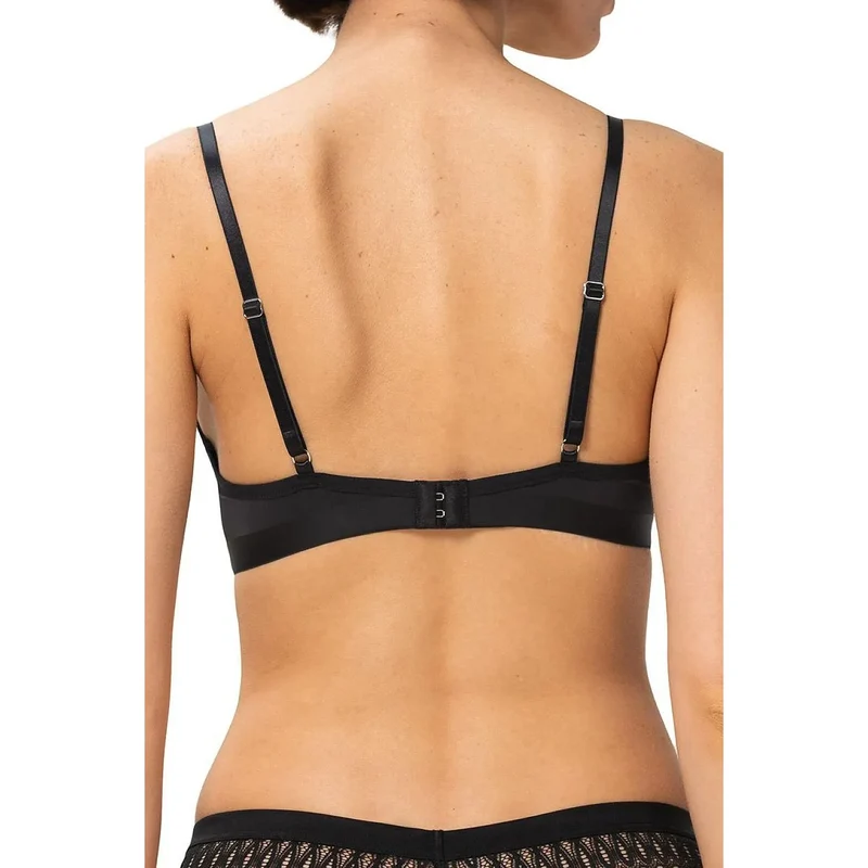 Soutien-gorge semi-soft décolleté profond dentelle sensuelle maintien confortable