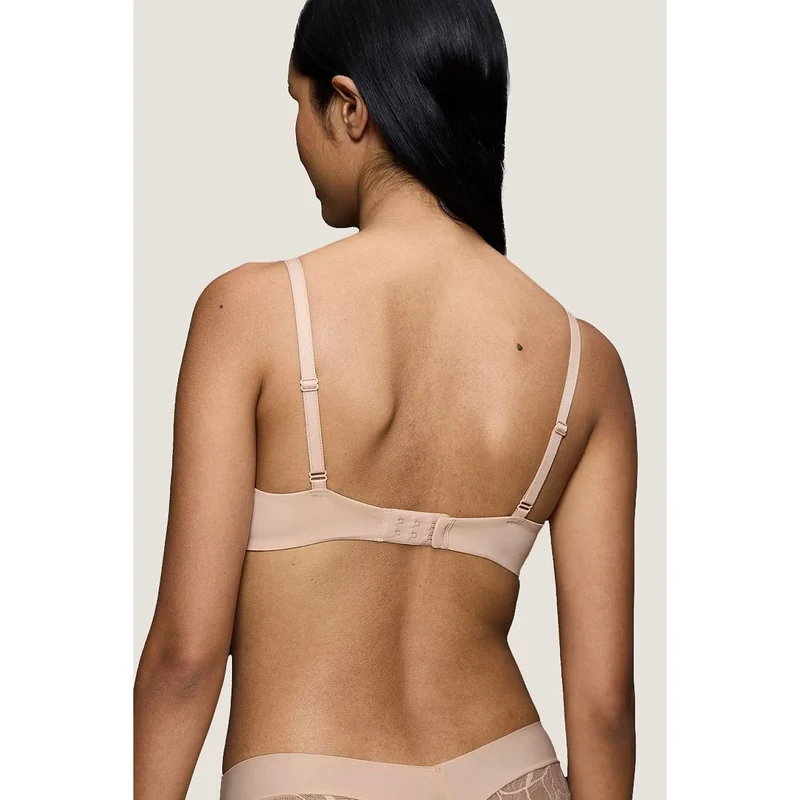 Soutien-gorge push-up dentelle confort invisible microfibre douce Triumph