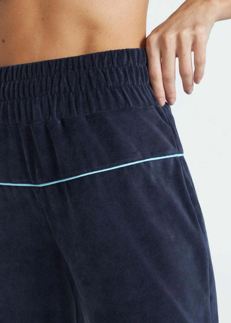 Calça Mulher Plush Recortes
