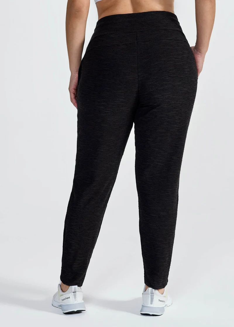 Calça Mulher Recortes