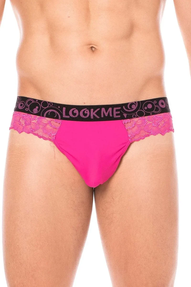 string moulant magenta dentelle fine florale poche opaque maintien affiné confortable extensible polyester elasthanne délicate sensuelle séduction