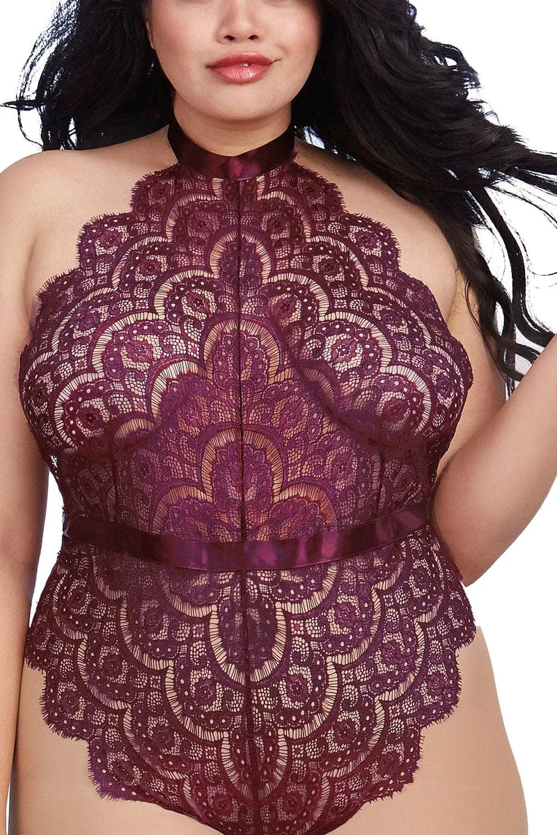 Justaucorps tanga grande taille dentelle chatoyante fil brillant encolure haute ruban satin nouer dos plongeant élastique maintien fermeture pression entrejambe